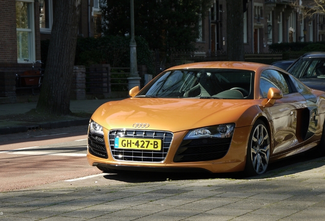 Audi R8 V10