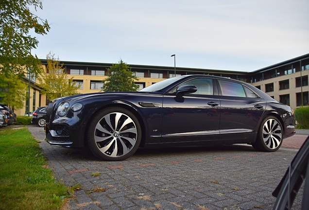 Bentley Flying Spur V8 2021