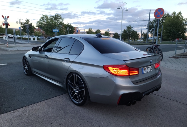 BMW M5 F90