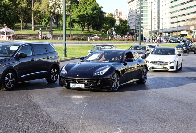 Ferrari GTC4Lusso T