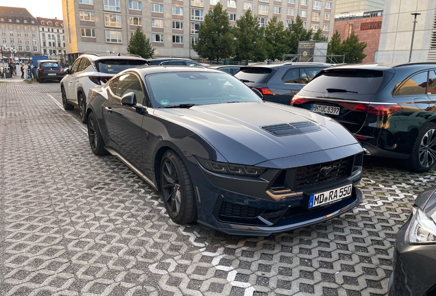 Ford Mustang Dark Horse 2024