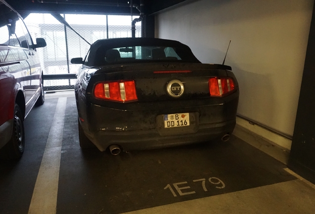 Ford Mustang GT Convertible 2010