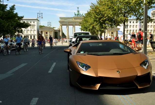 Lamborghini Aventador LP700-4