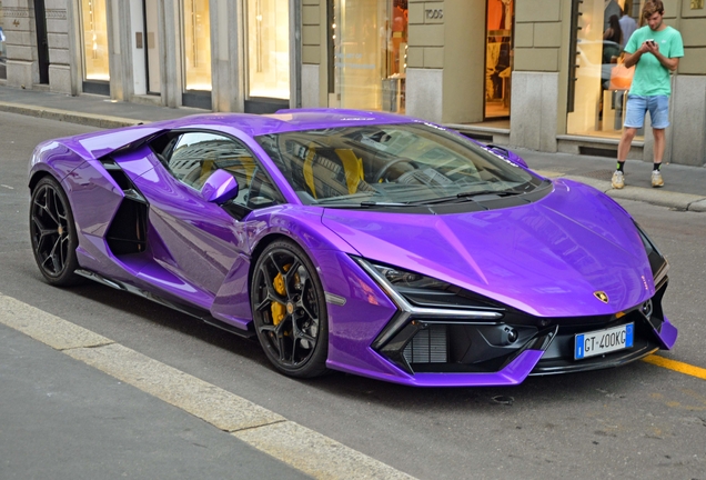 Lamborghini Revuelto