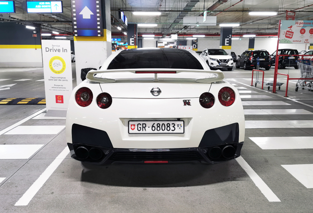 Nissan GT-R 2011