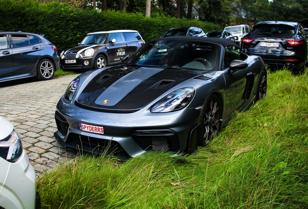 Porsche 718 Spyder RS Weissach Package