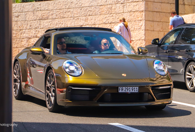 Porsche 992 Carrera 4S