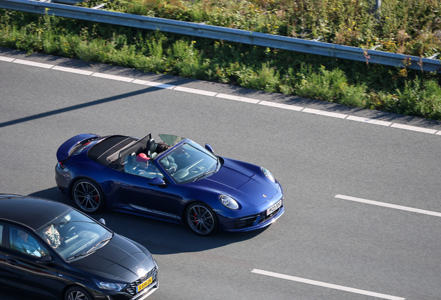 Porsche 992 Carrera 4S Cabriolet