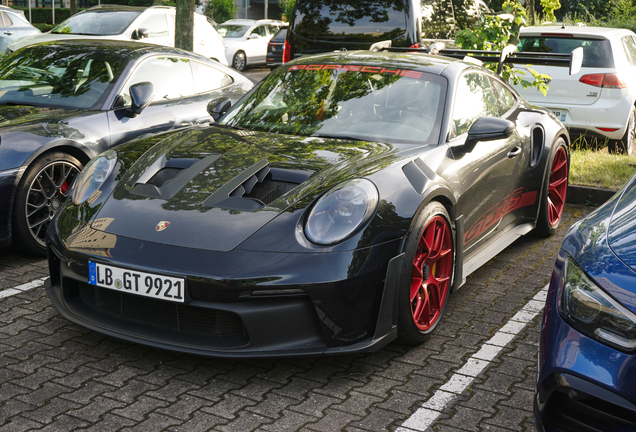 Porsche 992 GT3 RS Weissach Package