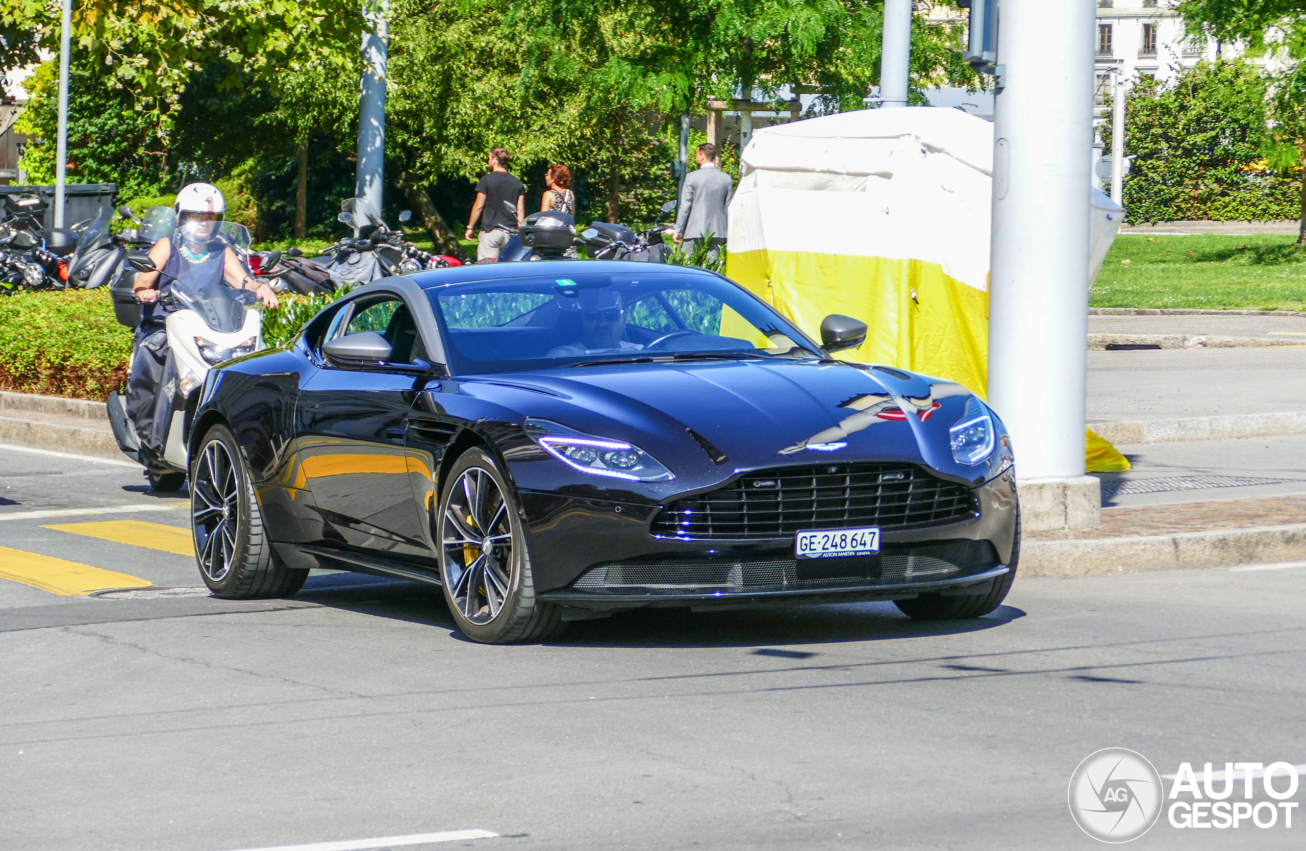 Aston Martin DB11 Launch Edition