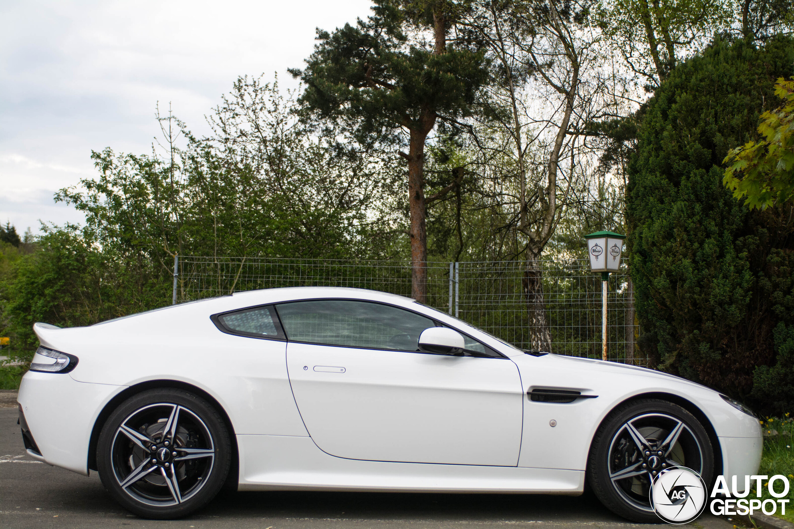 Aston Martin V8 Vantage N430