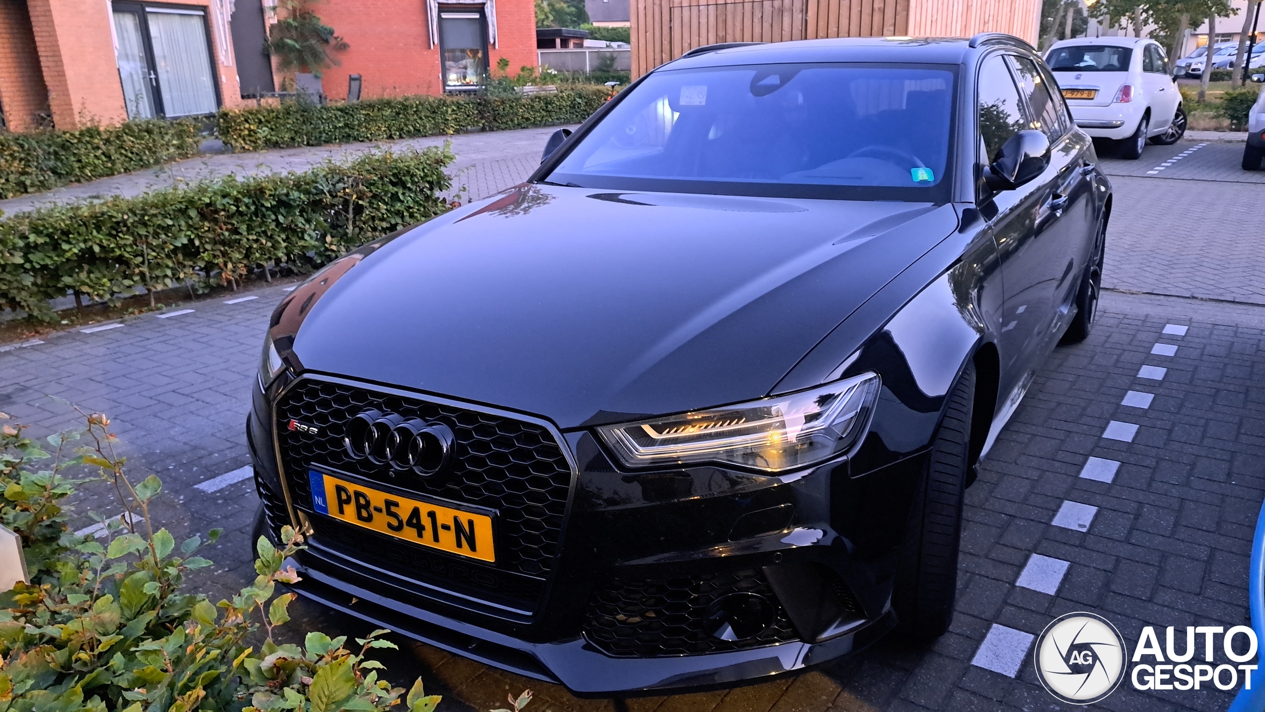 Audi RS6 Avant C7 2015