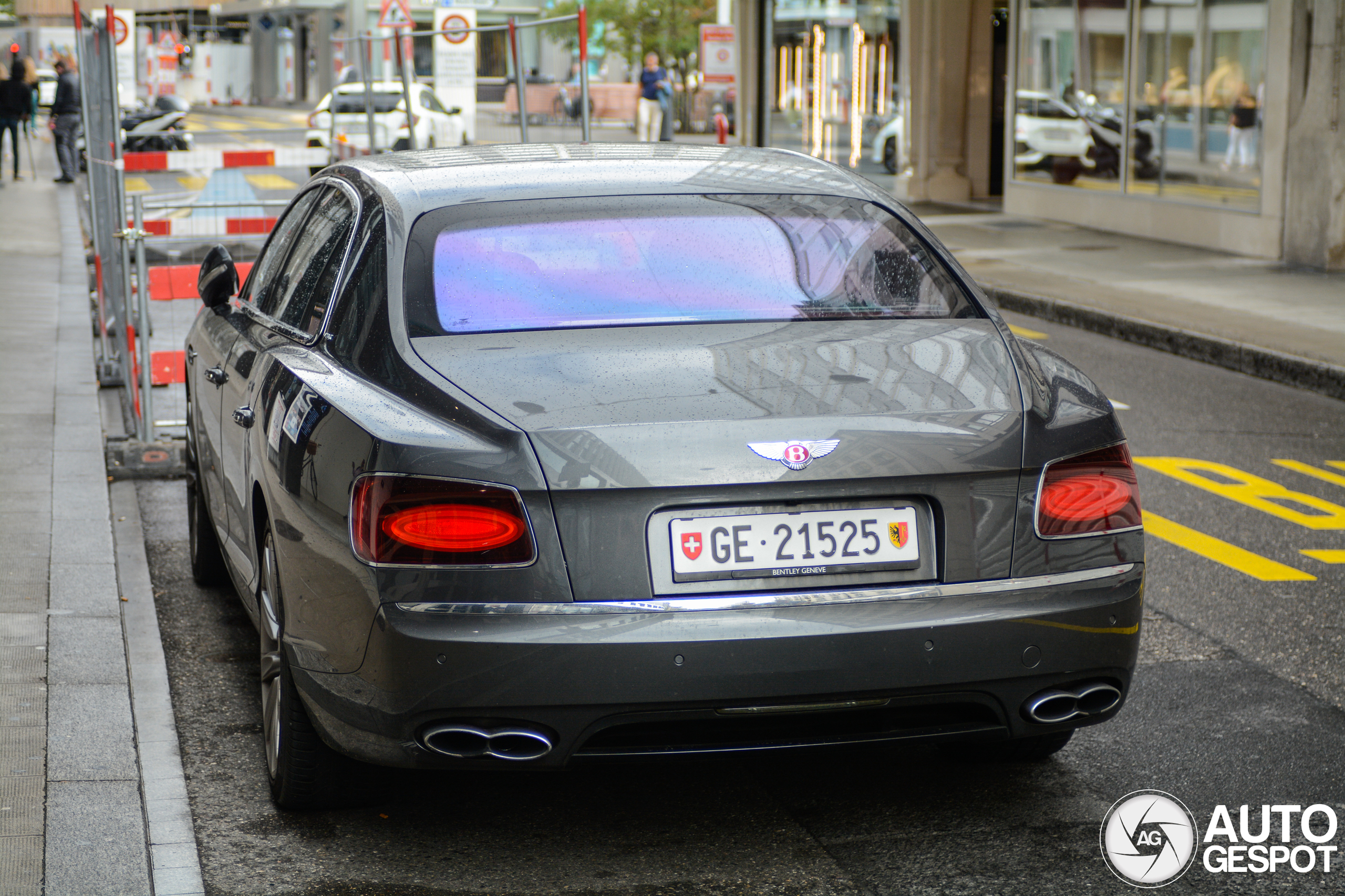 Bentley Flying Spur V8 S