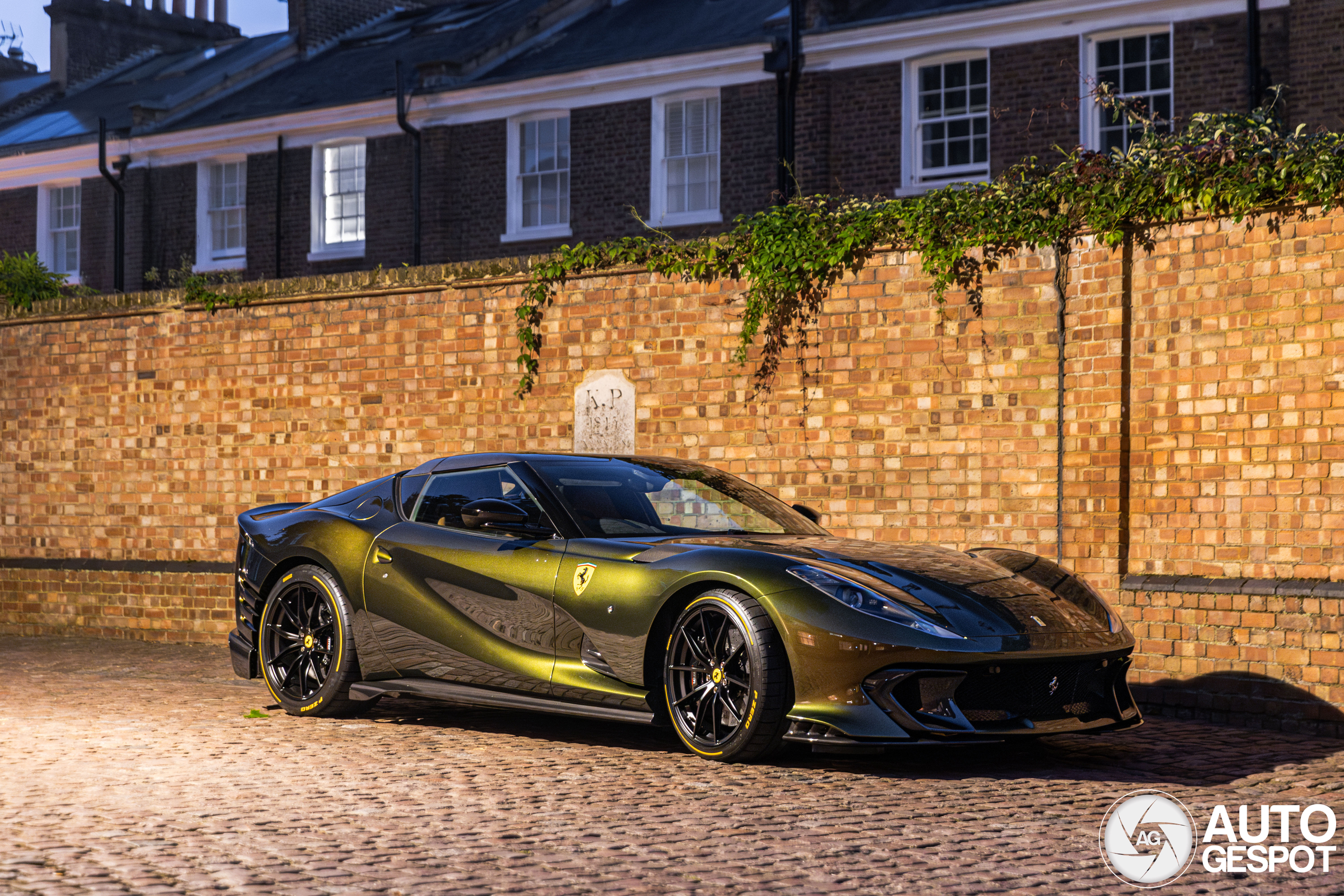 Ferrari 812 Competizione A