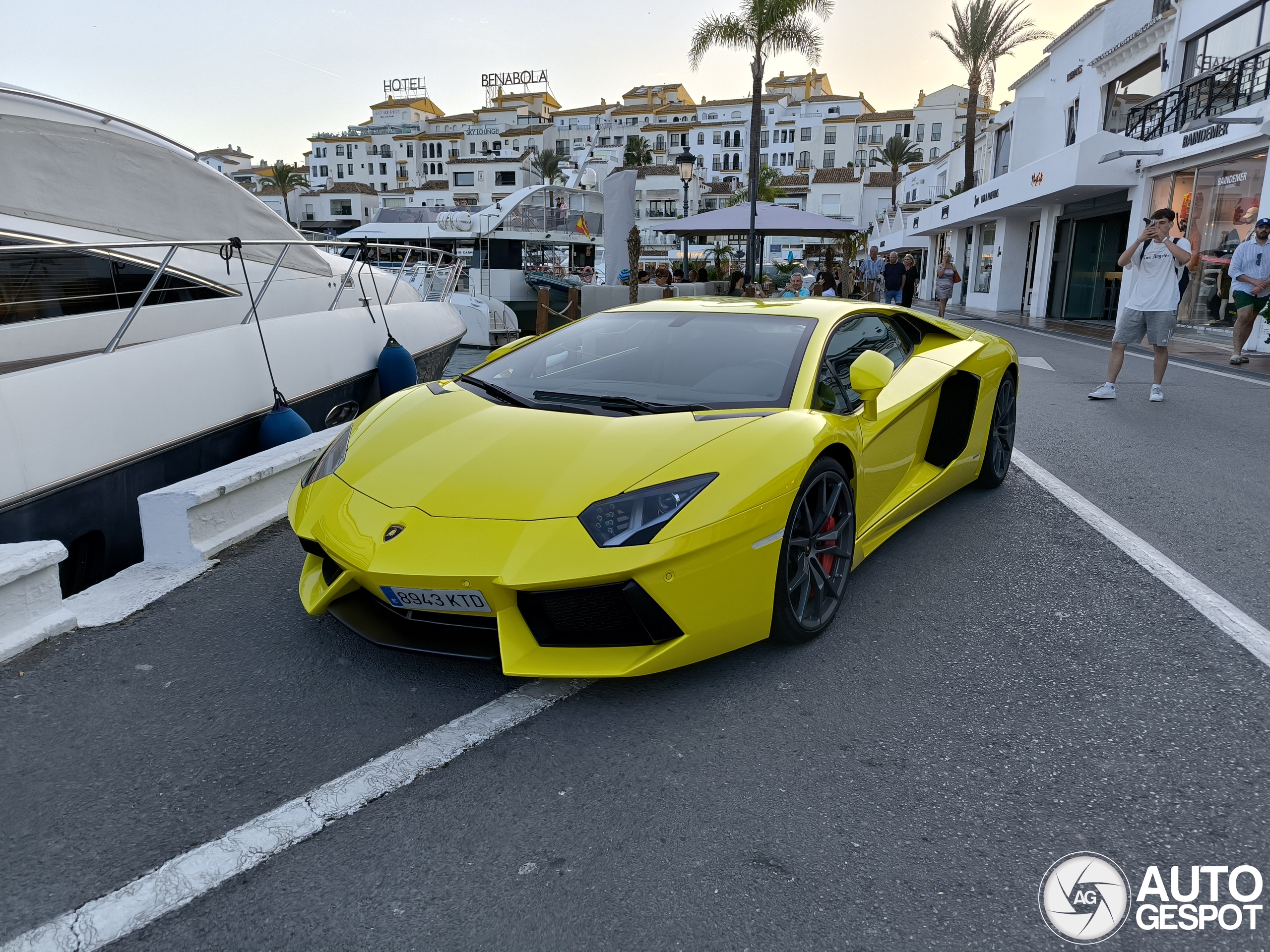 Lamborghini Aventador LP700-4