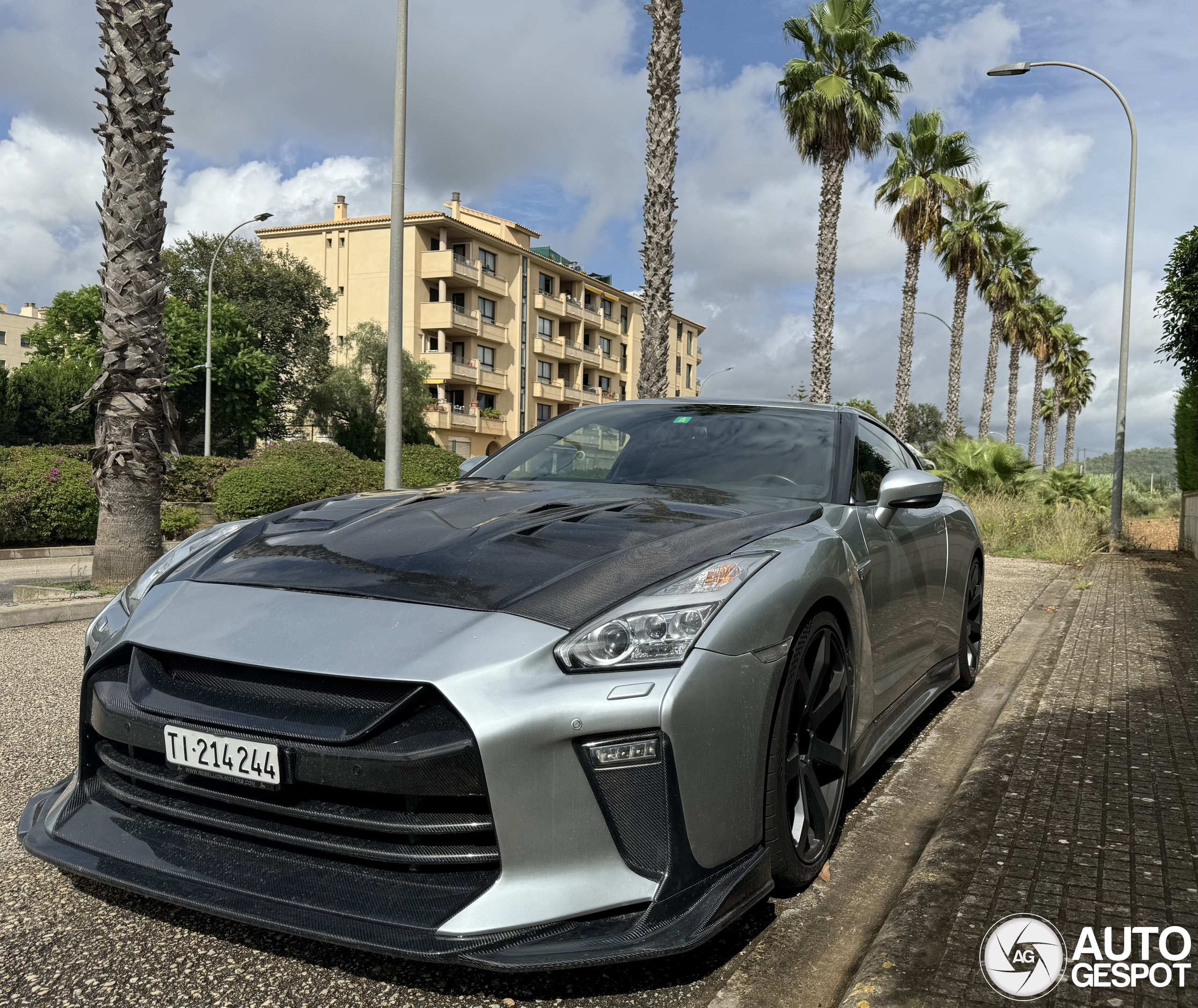 Nissan GT-R 2011