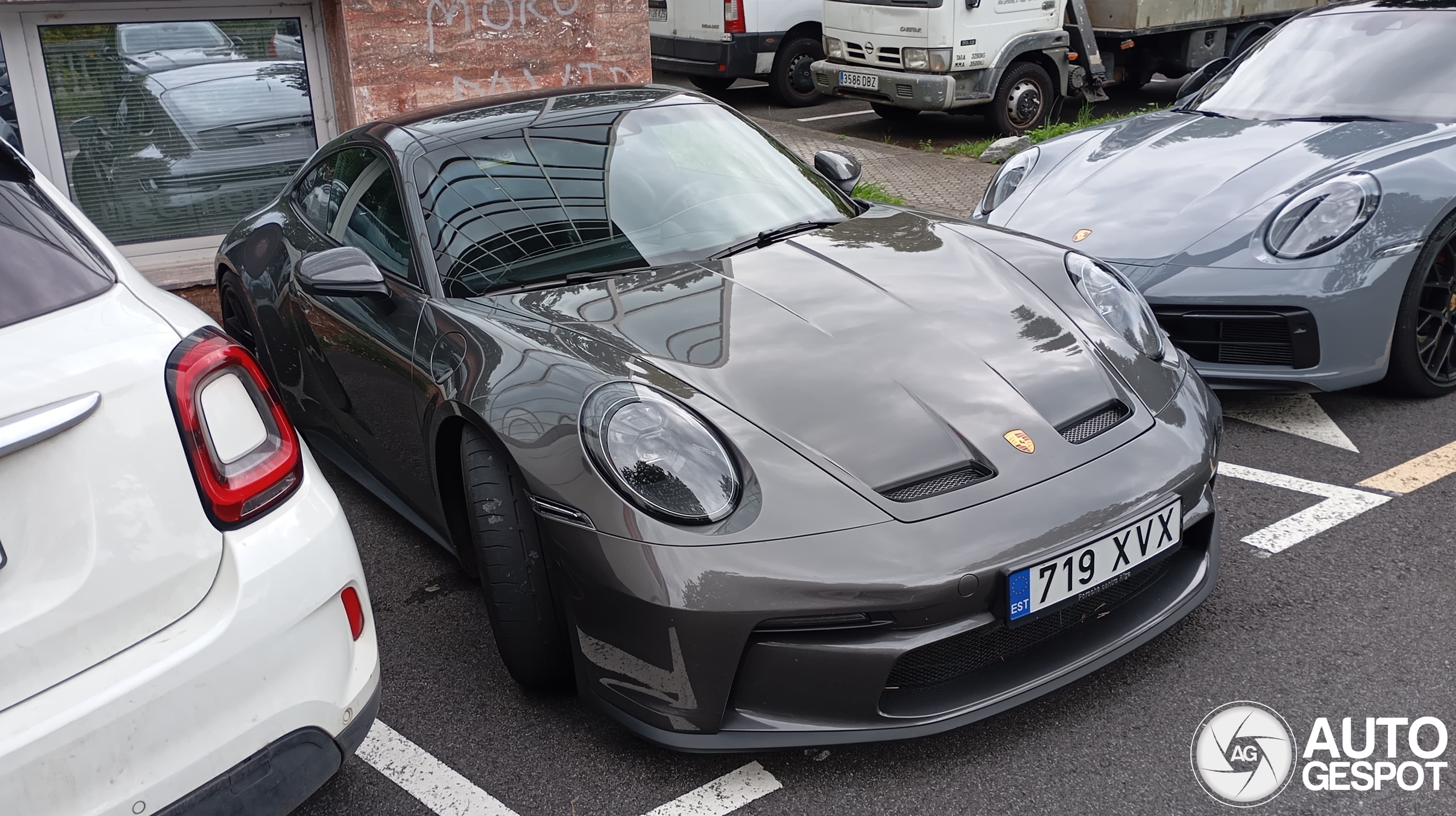 Porsche 992 GT3 Touring