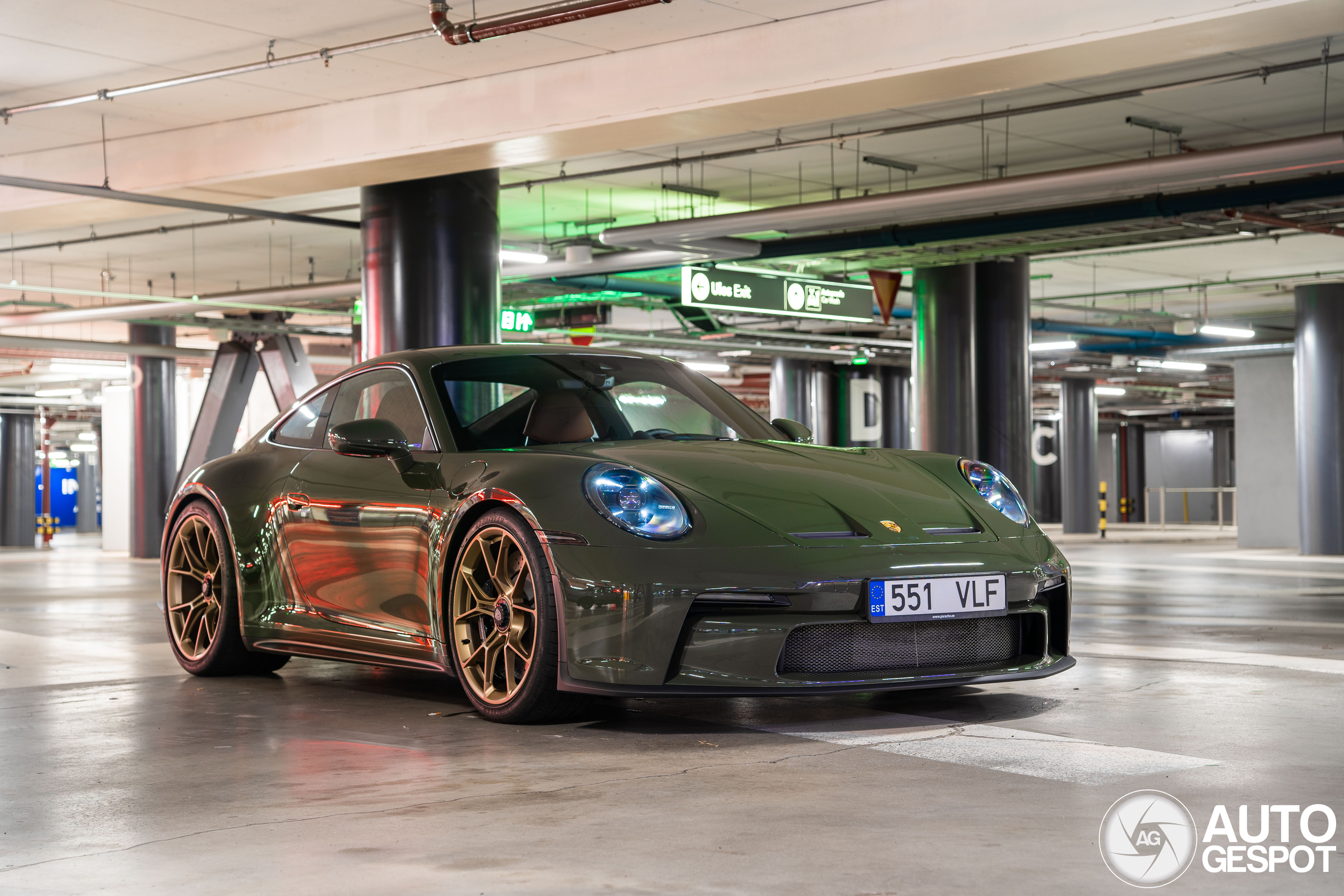 Porsche 992 GT3 Touring