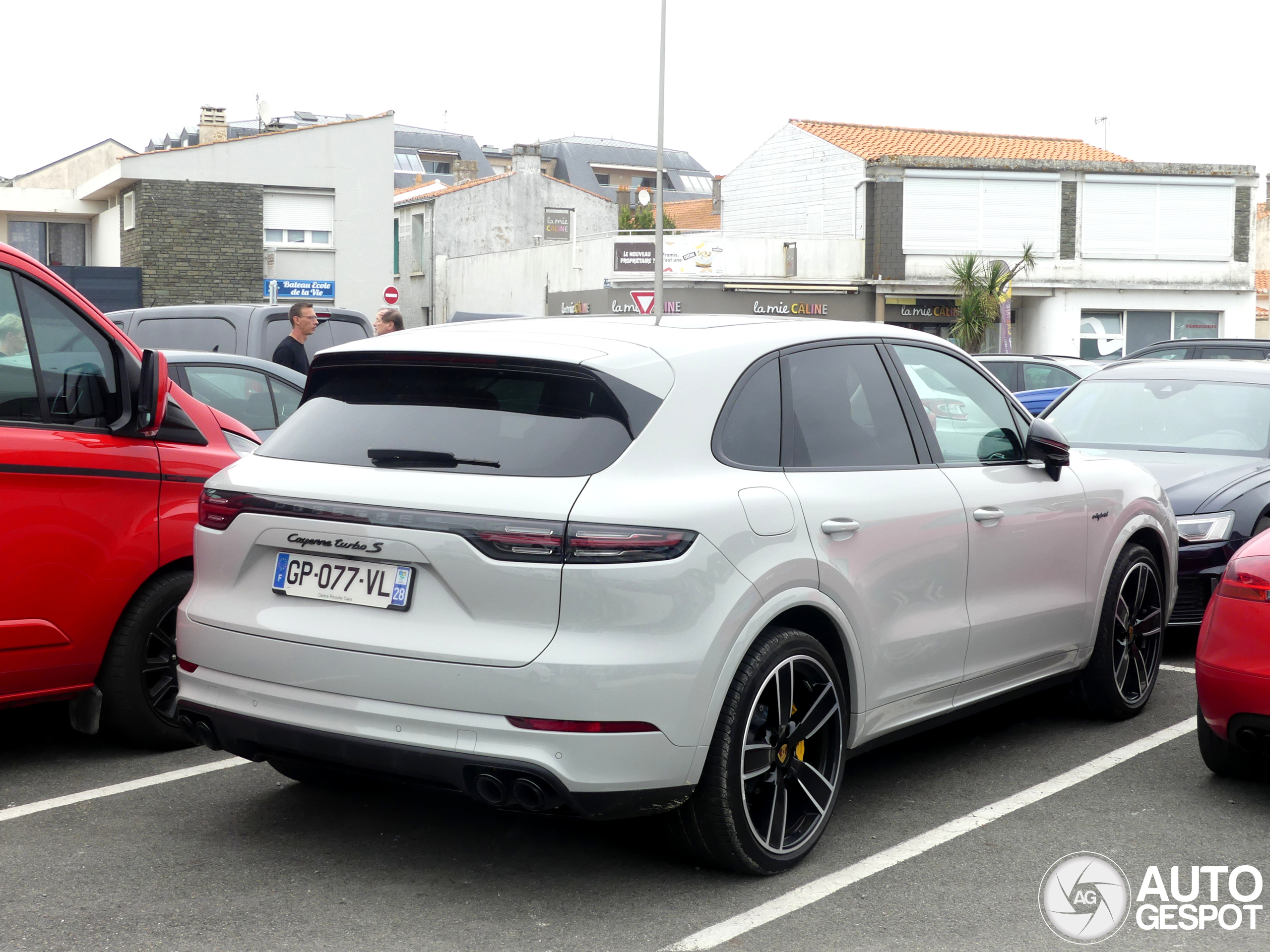 Porsche Cayenne Turbo S E-Hybrid