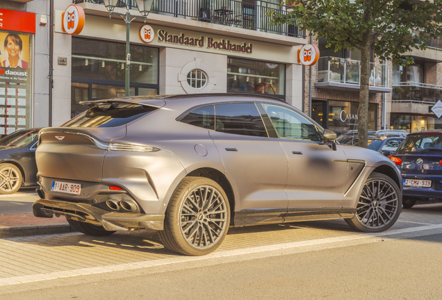 Aston Martin DBX707