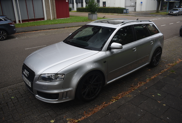 Audi RS4 Avant B7