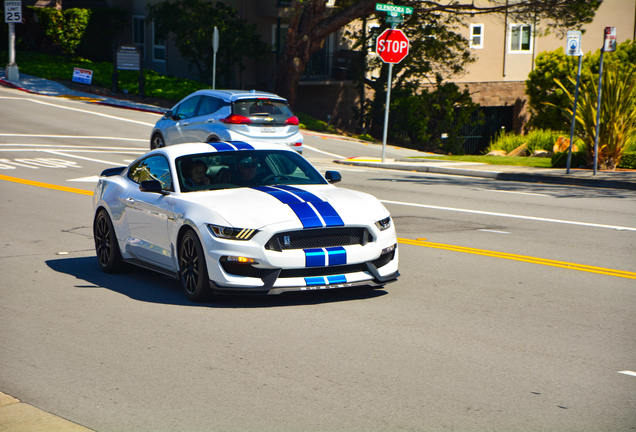 Ford Mustang Shelby GT350 2015