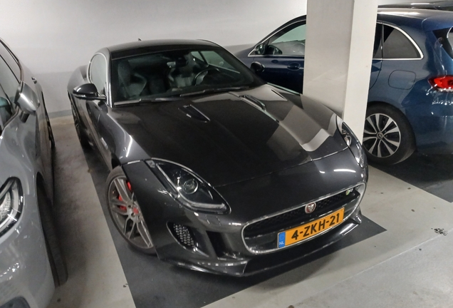 Jaguar F-TYPE R Coupé