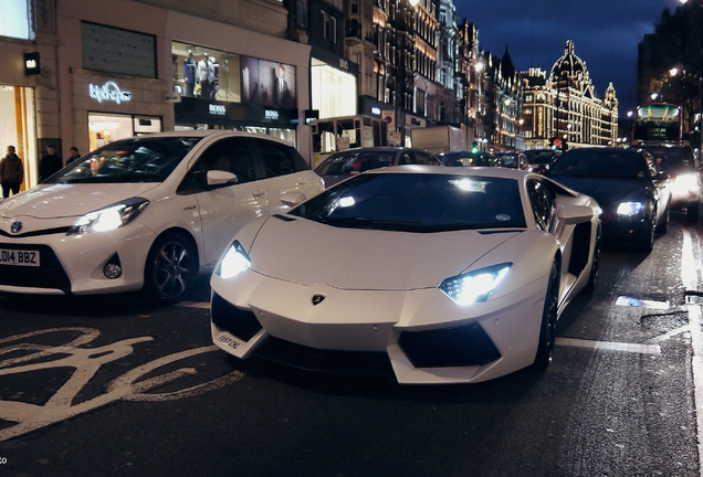 Lamborghini Aventador LP700-4