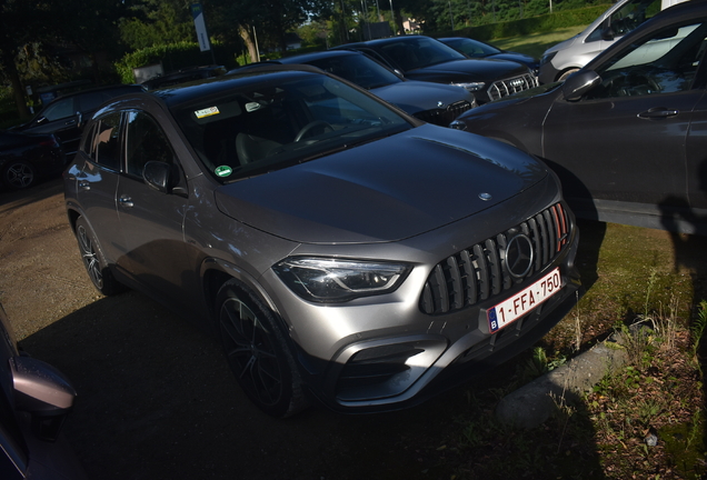 Mercedes-AMG GLA 45 S 4MATIC+ H247 2024