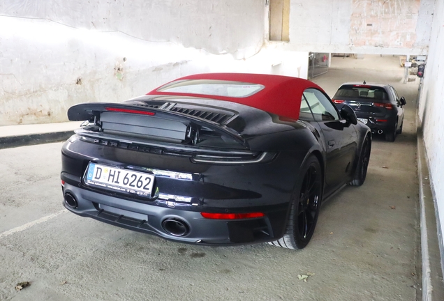 Porsche 992 Carrera GTS Cabriolet