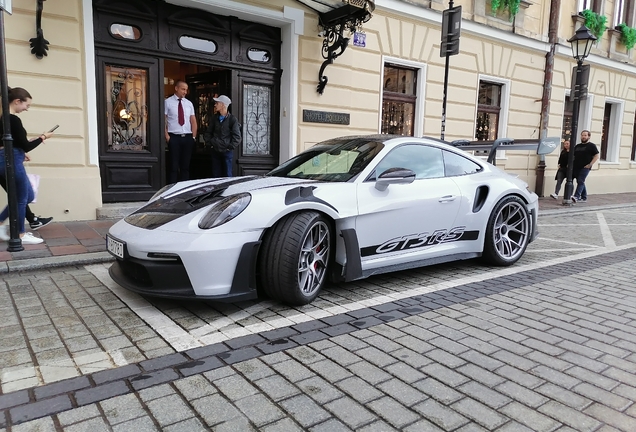 Porsche 992 GT3 RS Weissach Package