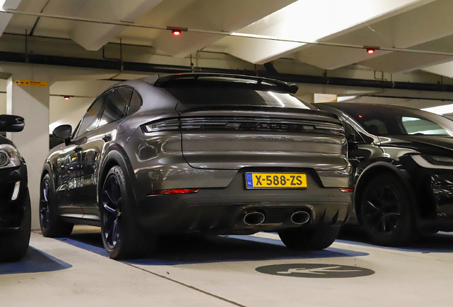 Porsche Cayenne Coupé Turbo E-Hybrid