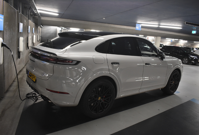 Porsche Cayenne Coupé Turbo E-Hybrid