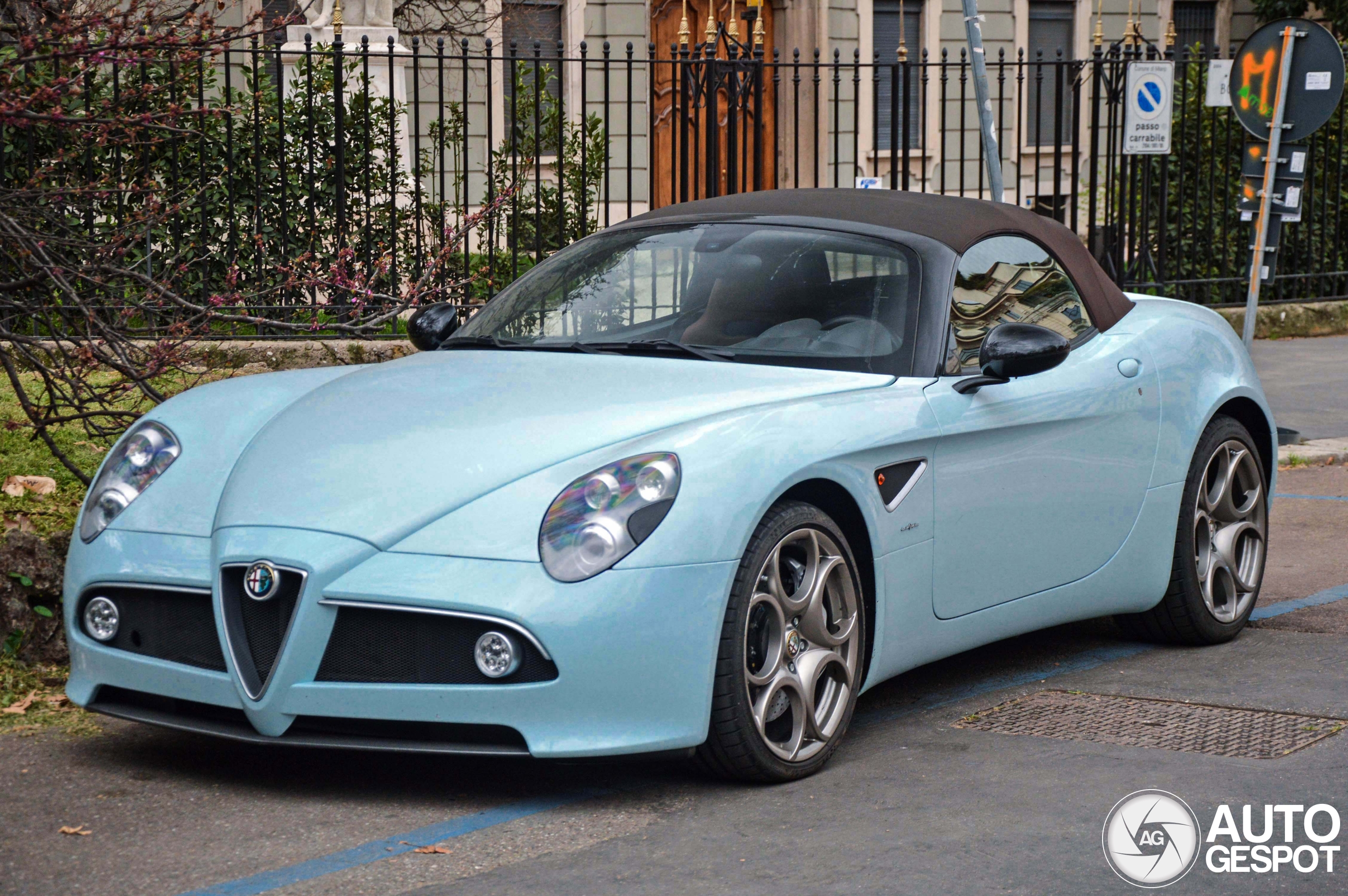 Alfa Romeo 8C Spider