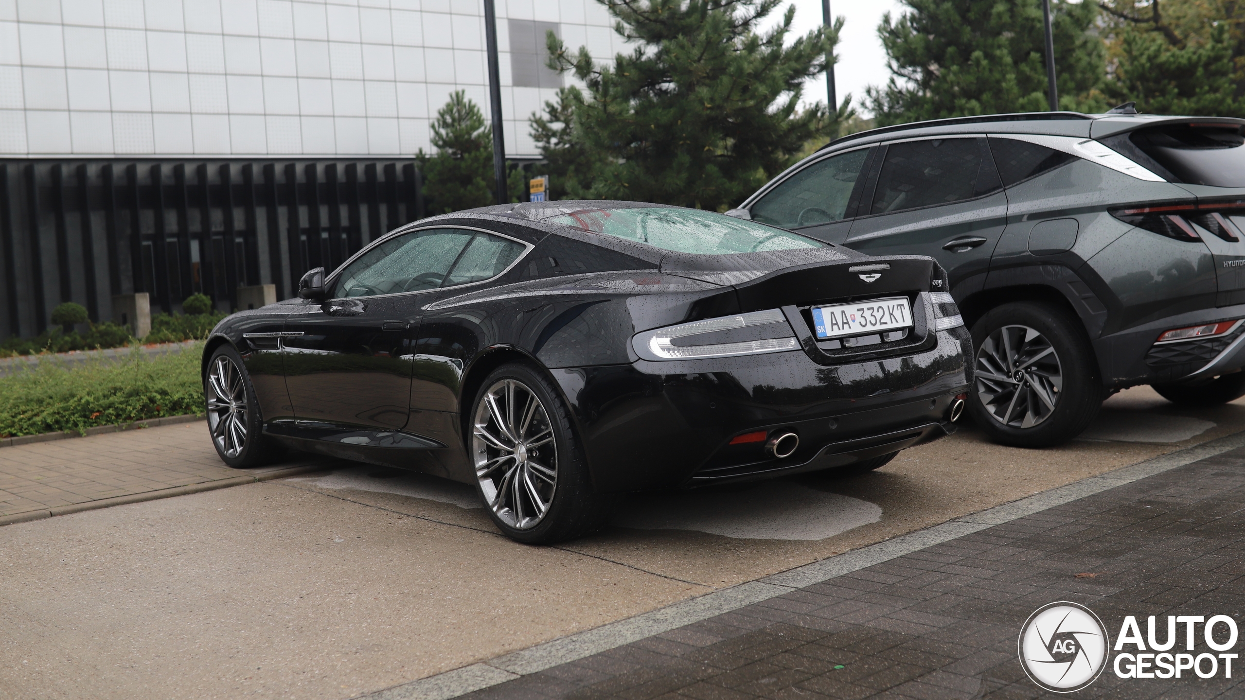 Aston Martin DB9 2013