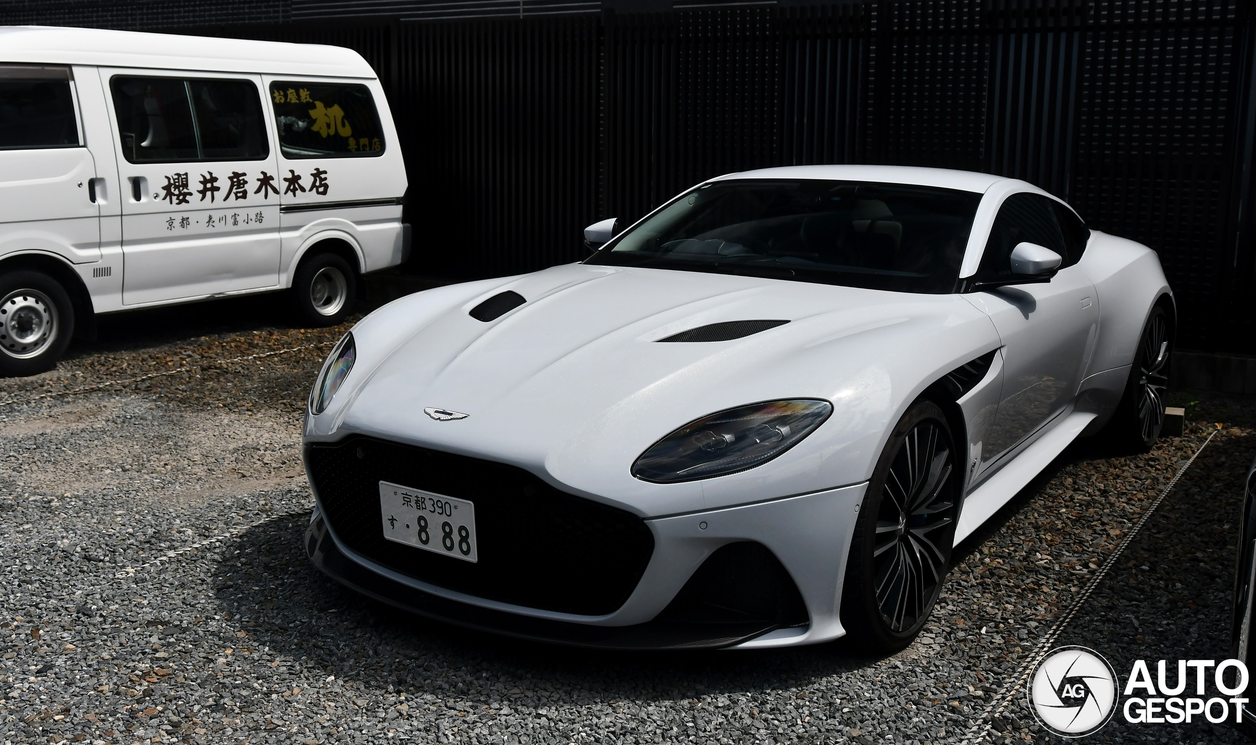 Aston Martin DBS Superleggera