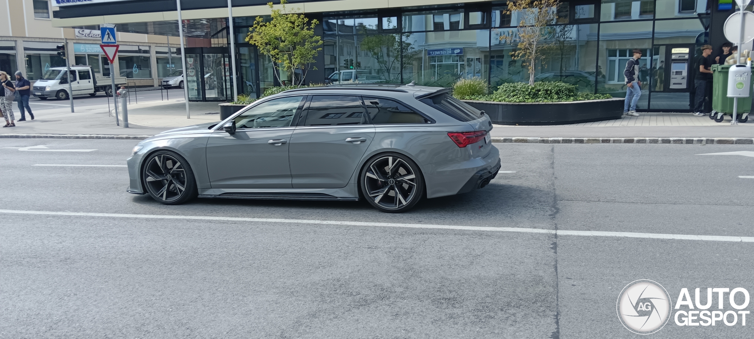 Audi RS6 Avant C8