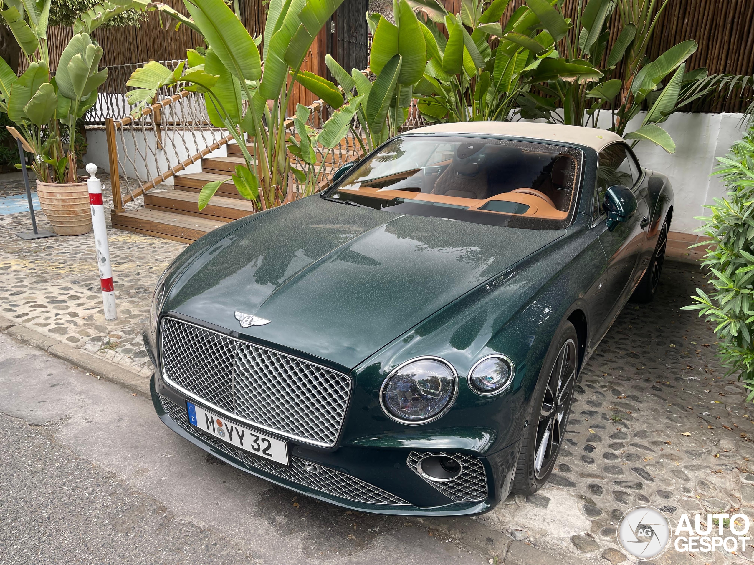 Bentley Continental GTC V8 2020