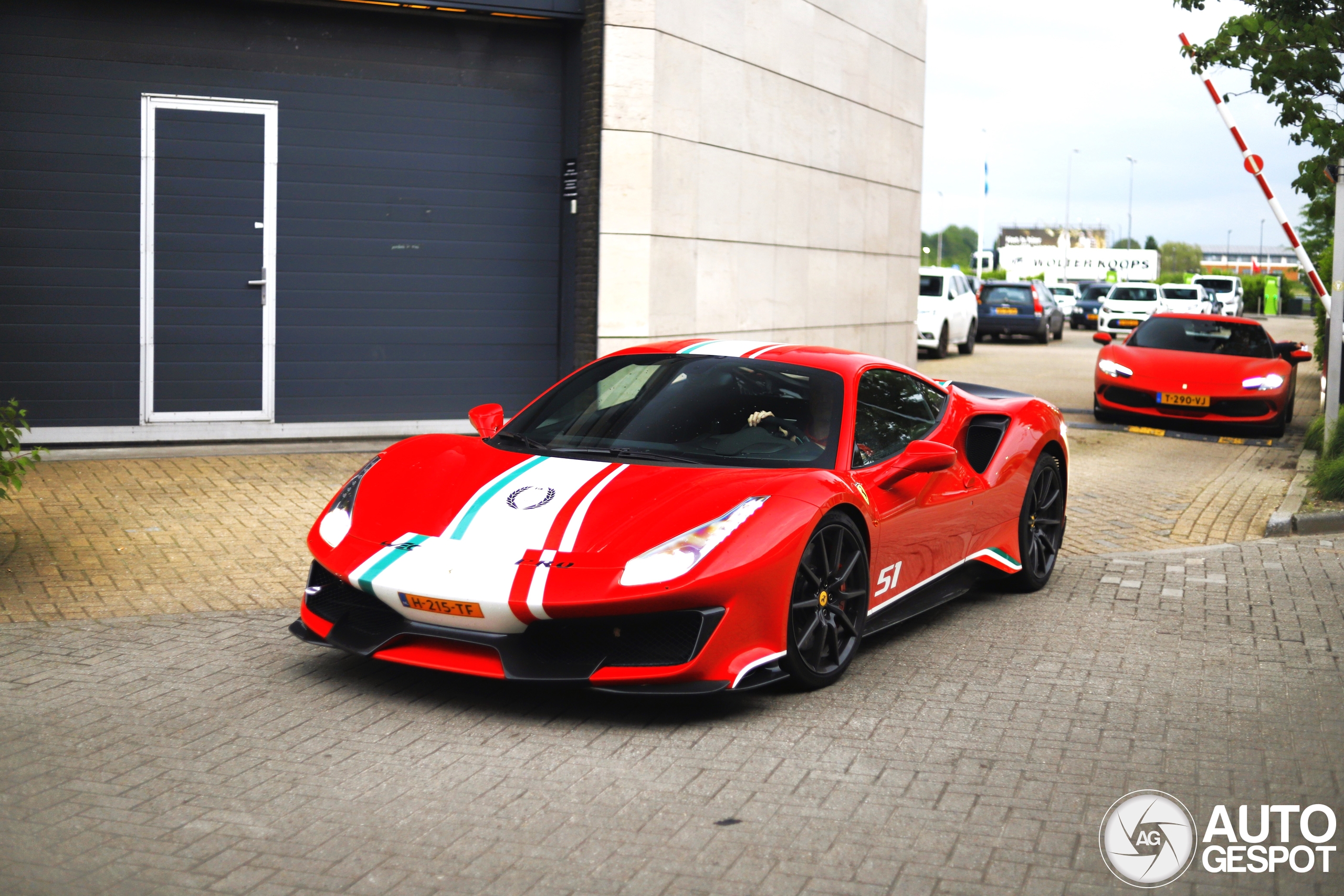 Ferrari 488 Pista Piloti