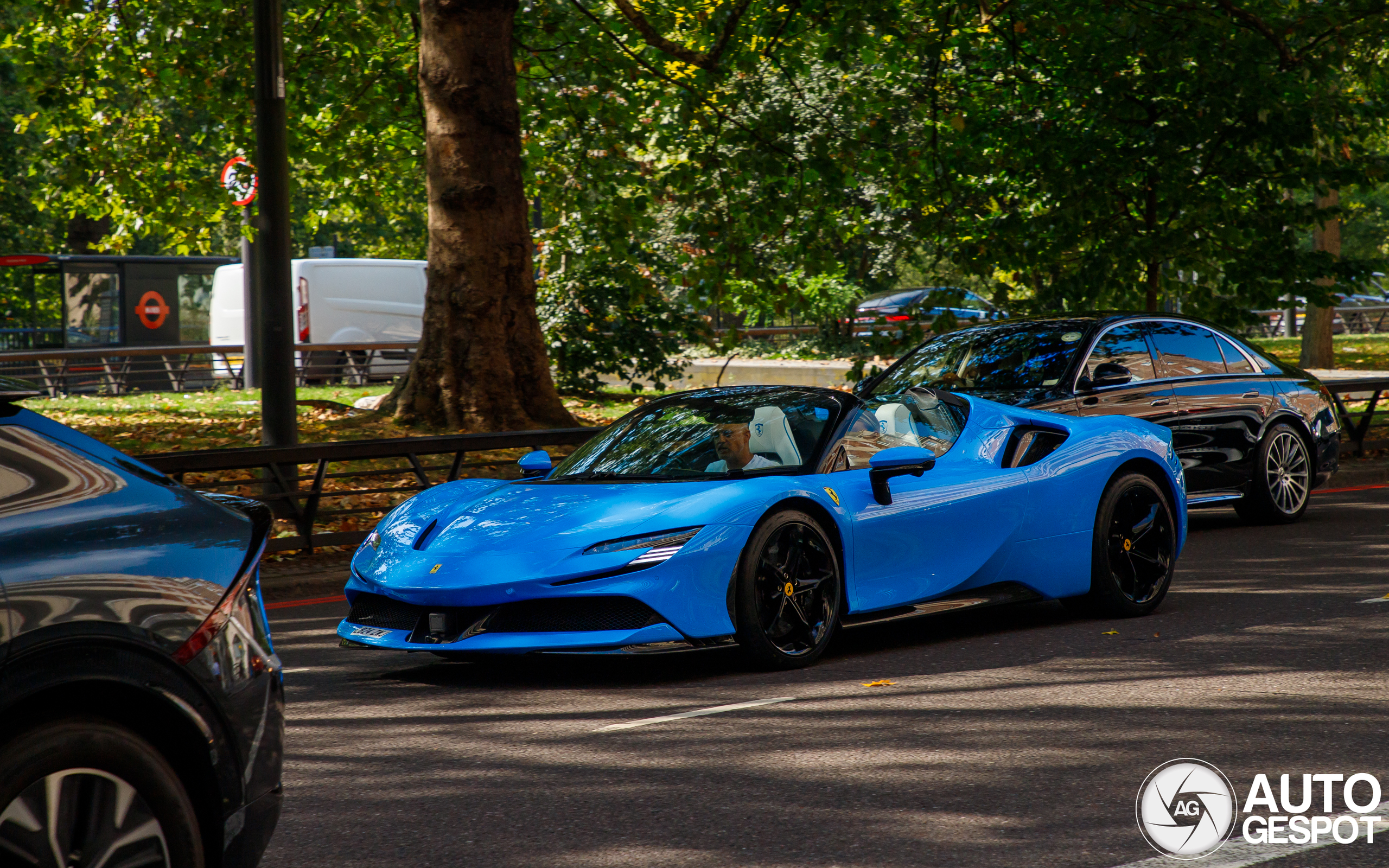 Ferrari SF90 Spider