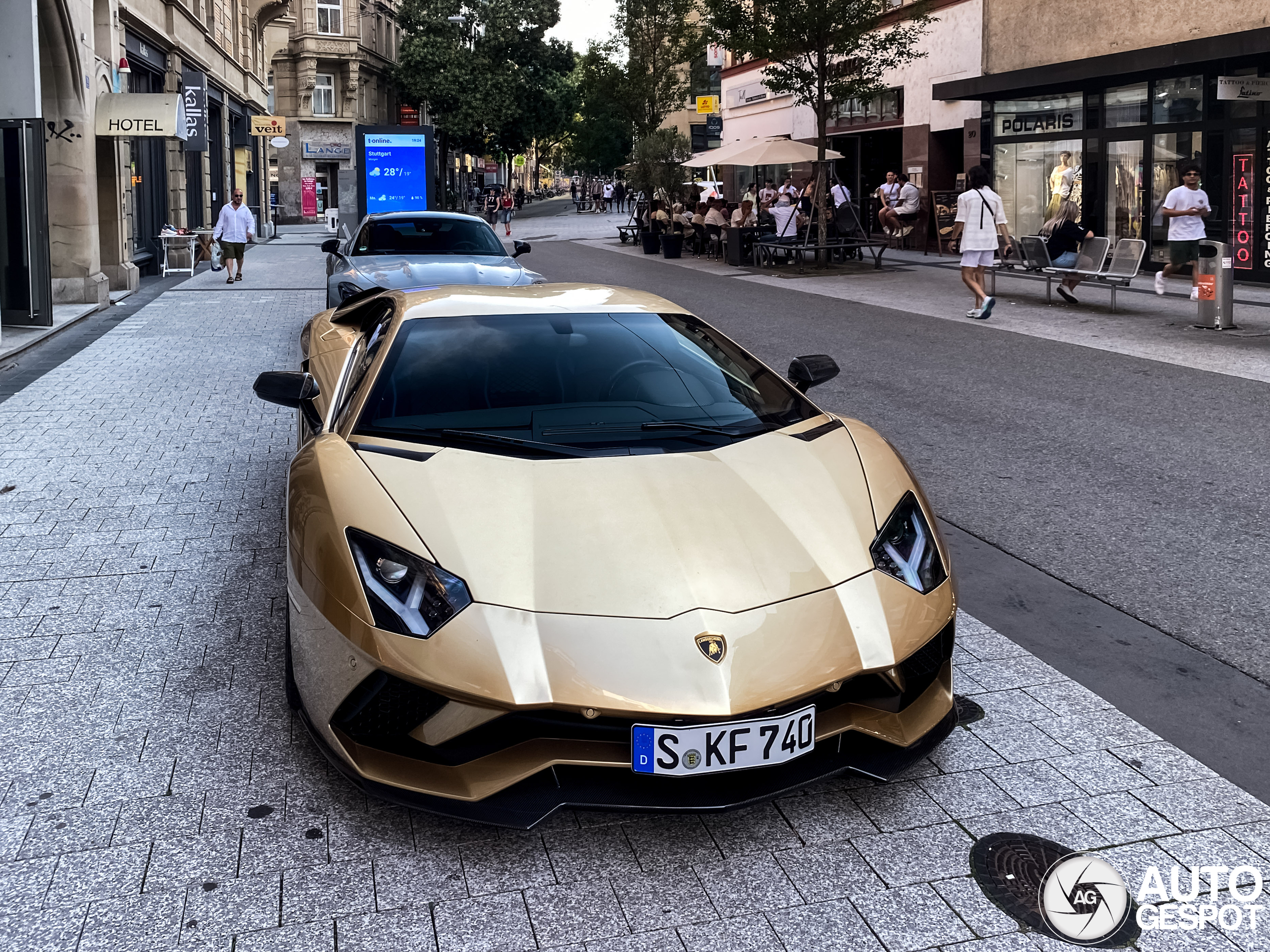 Lamborghini Aventador S LP740-4