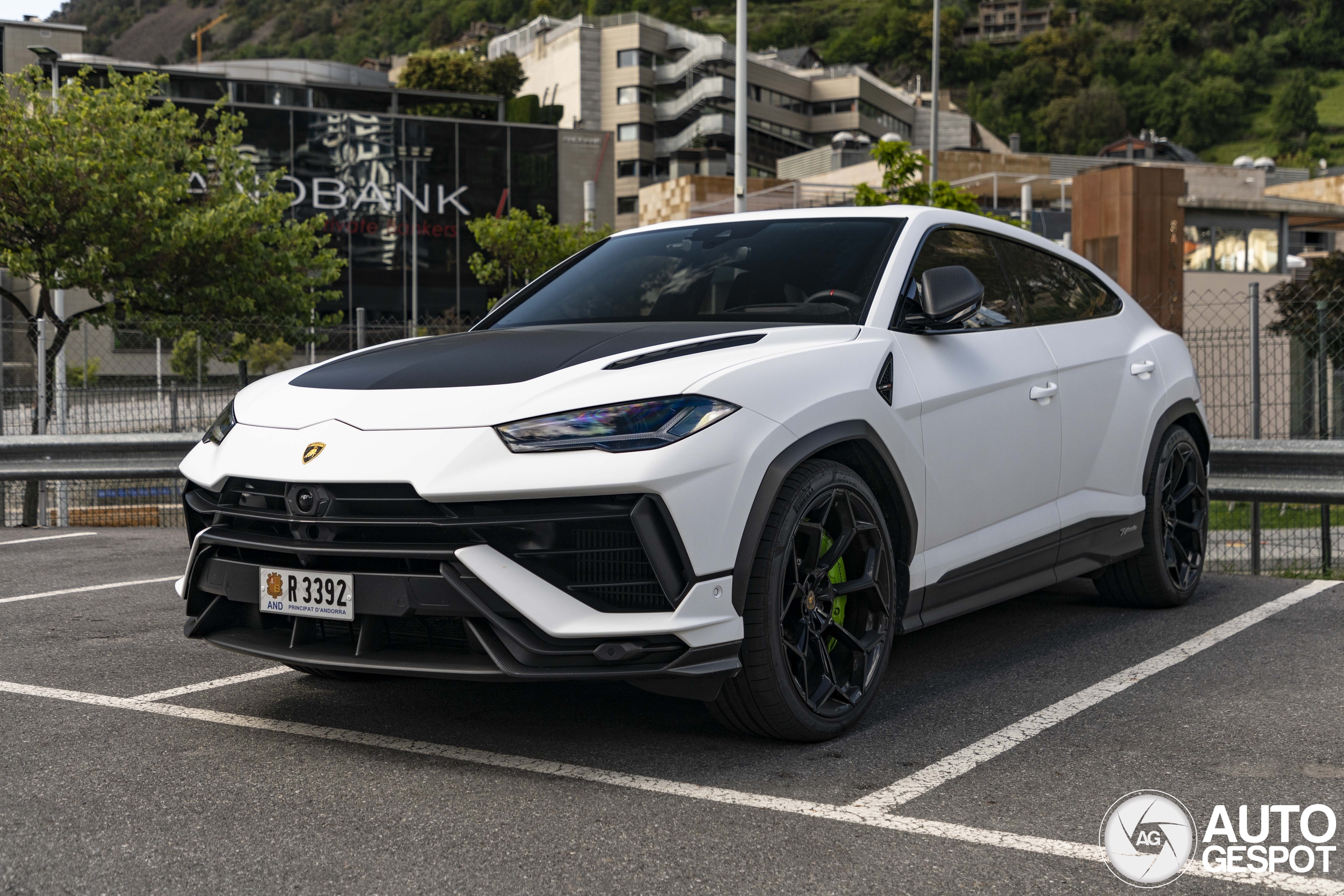 Lamborghini Urus Performante