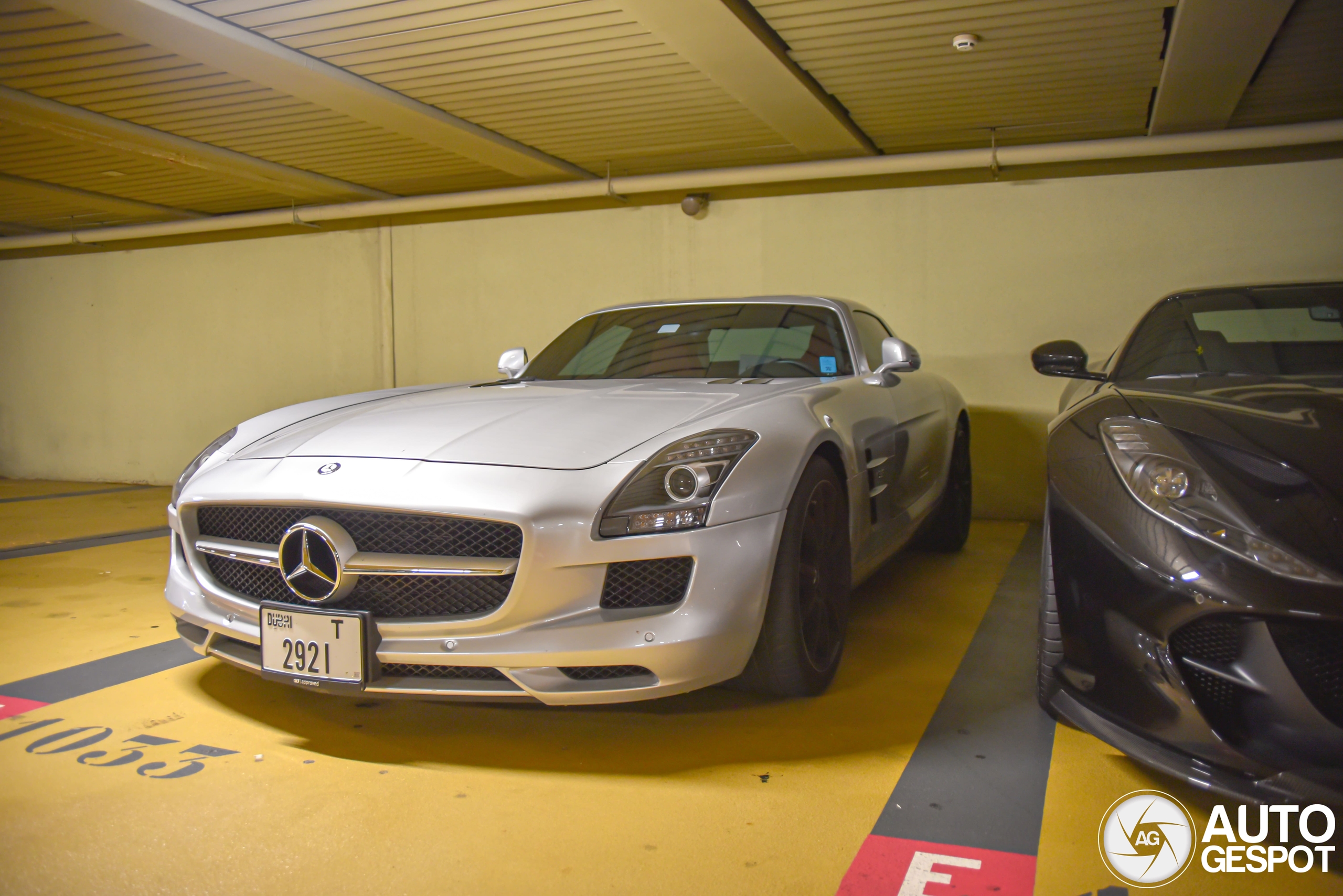 Mercedes-Benz SLS AMG