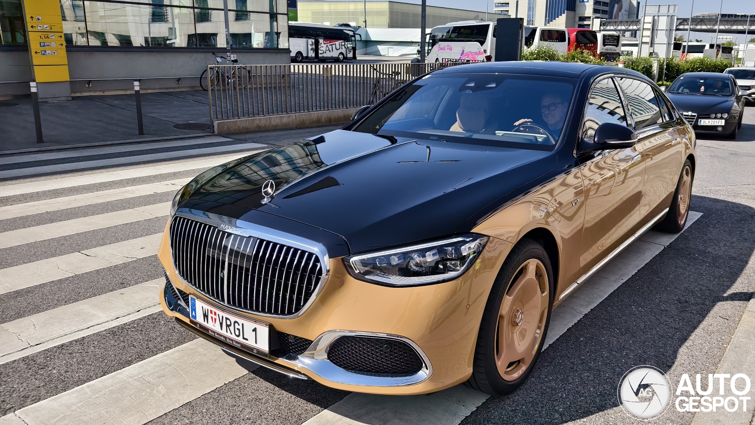 Mercedes-Maybach S 680 X223 Virgil Abloh Edition