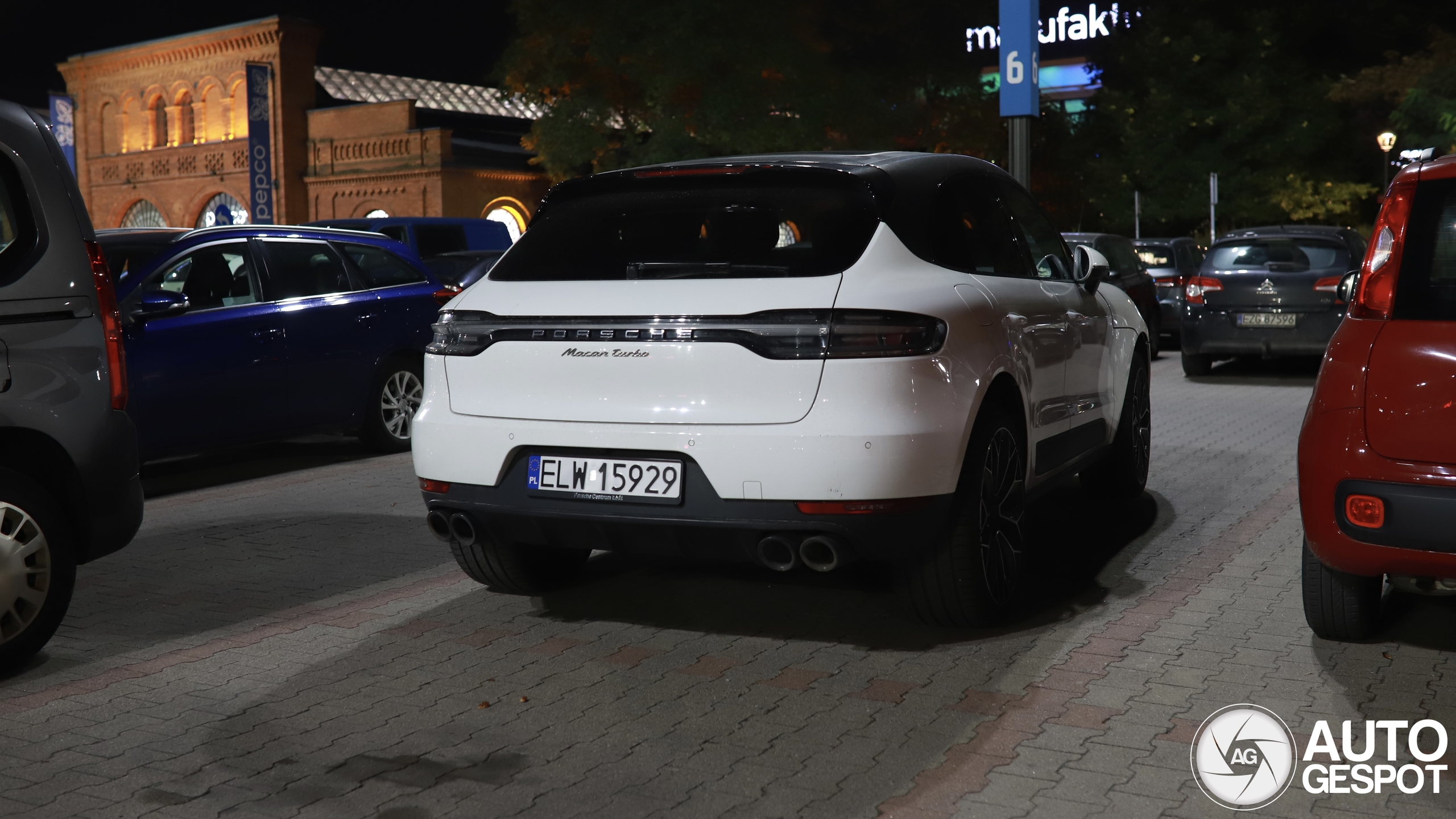 Porsche 95B Macan Turbo MkII