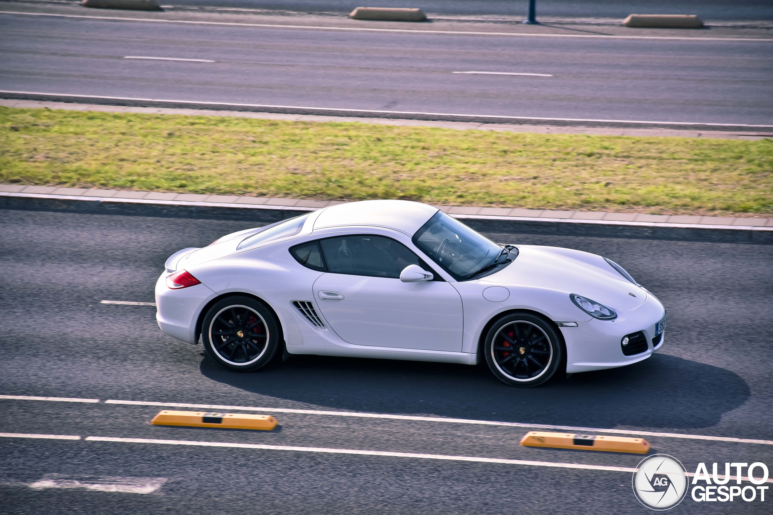 Porsche 987 Cayman S