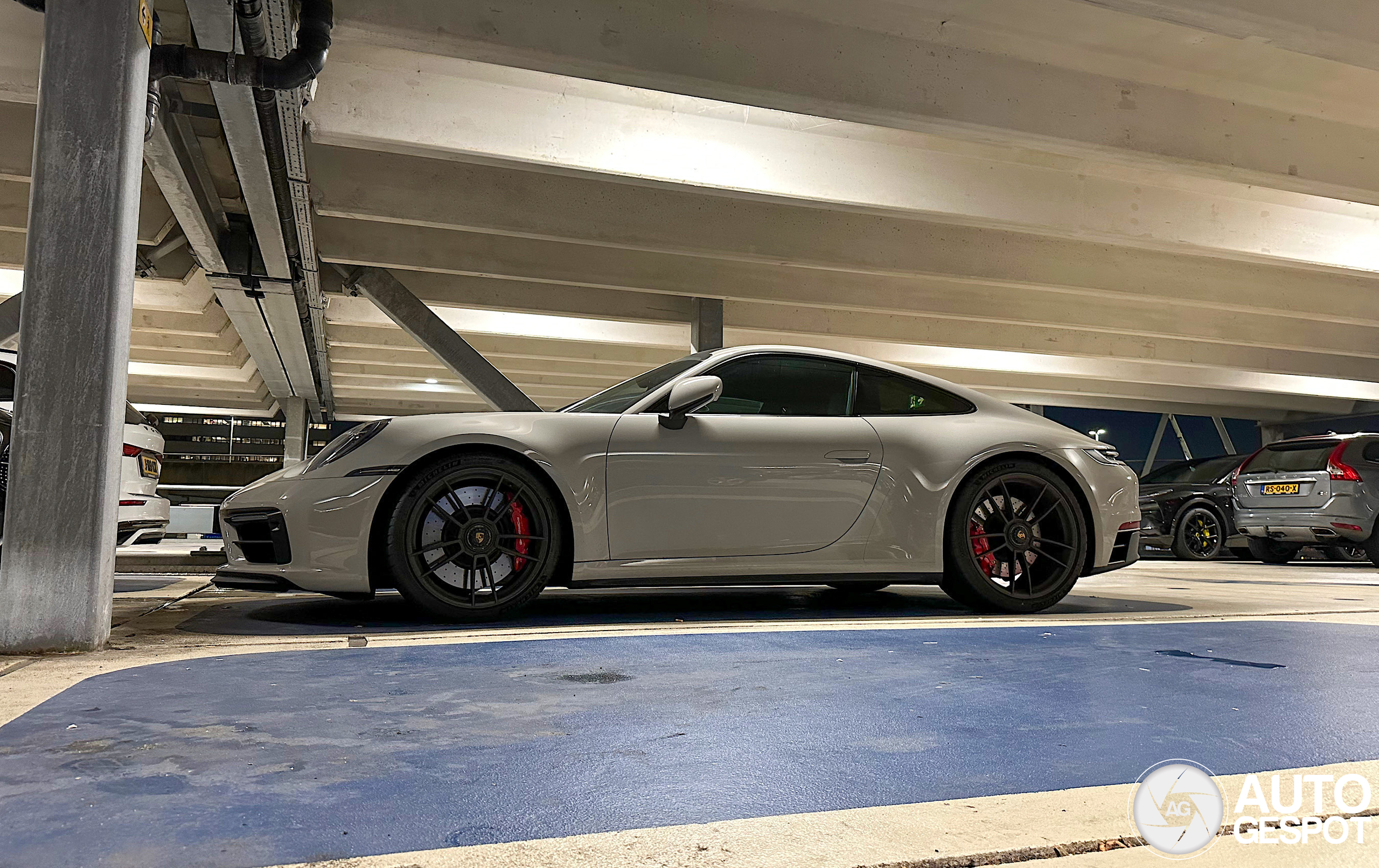 Porsche 992 Carrera GTS