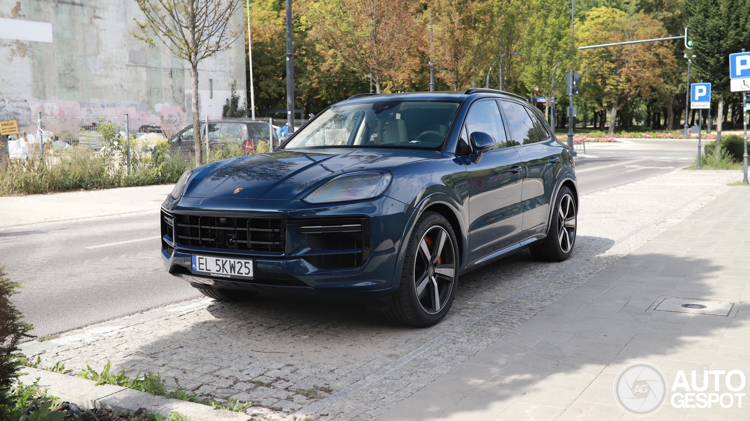 Porsche 9YA Cayenne Turbo E-Hybrid