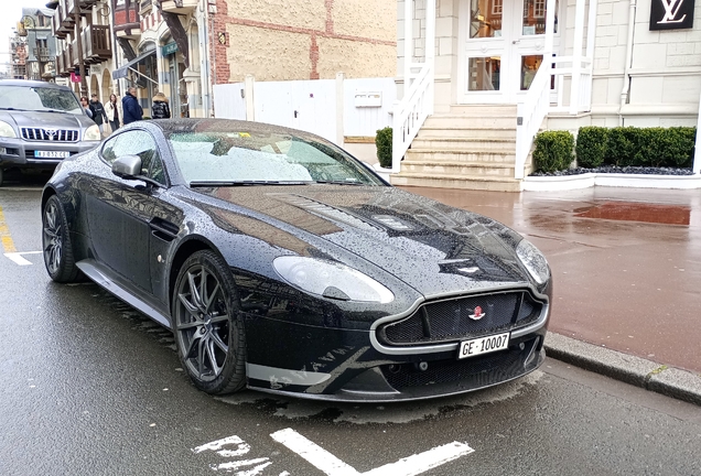 Aston Martin V12 Vantage S