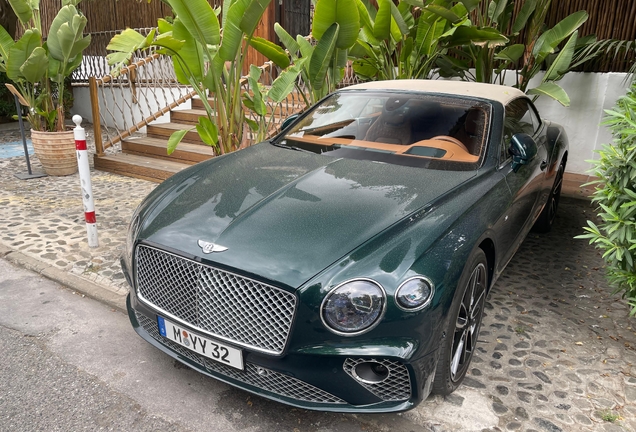 Bentley Continental GTC V8 2020